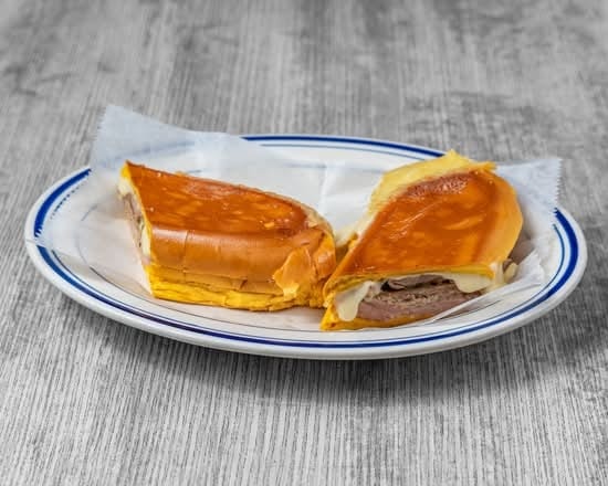 Media Noche / Midnight Sandwich.
